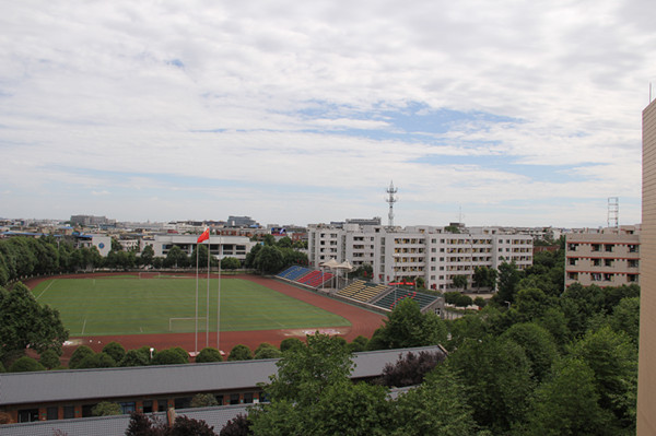 成都纺织高等专科学校19.jpg